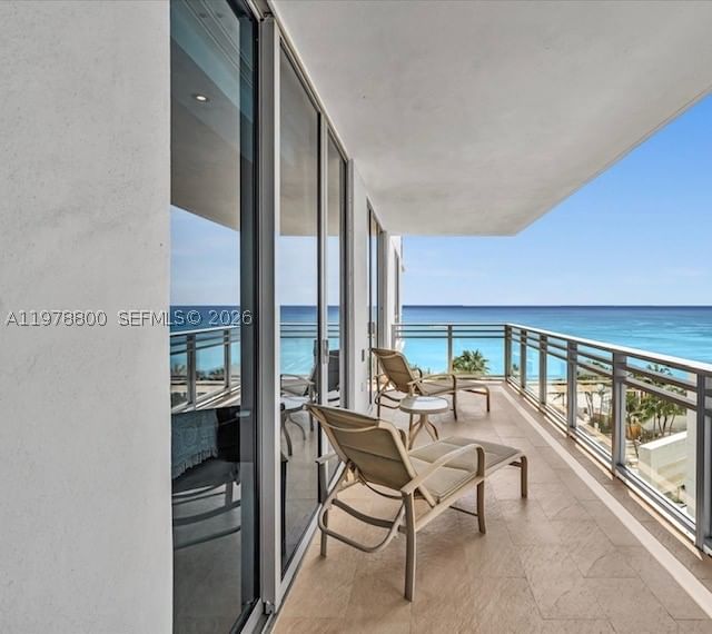 Real estate property located at 3535 Ocean Dr #905, Broward, Diplomat Oceanfront Resid, Hollywood, FL