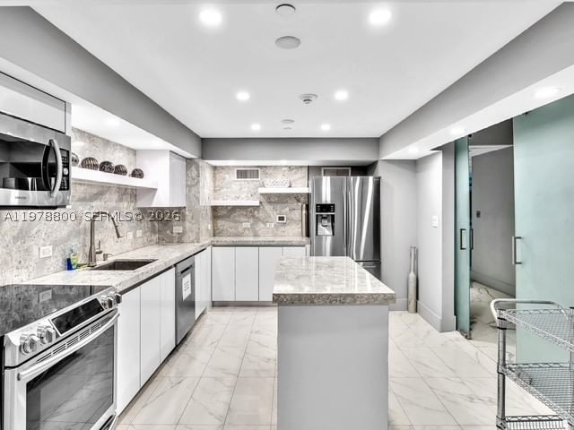 Real estate property located at 3535 Ocean Dr #905, Broward, Diplomat Oceanfront Resid, Hollywood, FL