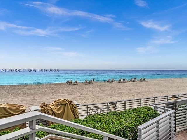 Real estate property located at 3535 Ocean Dr #905, Broward, Diplomat Oceanfront Resid, Hollywood, FL