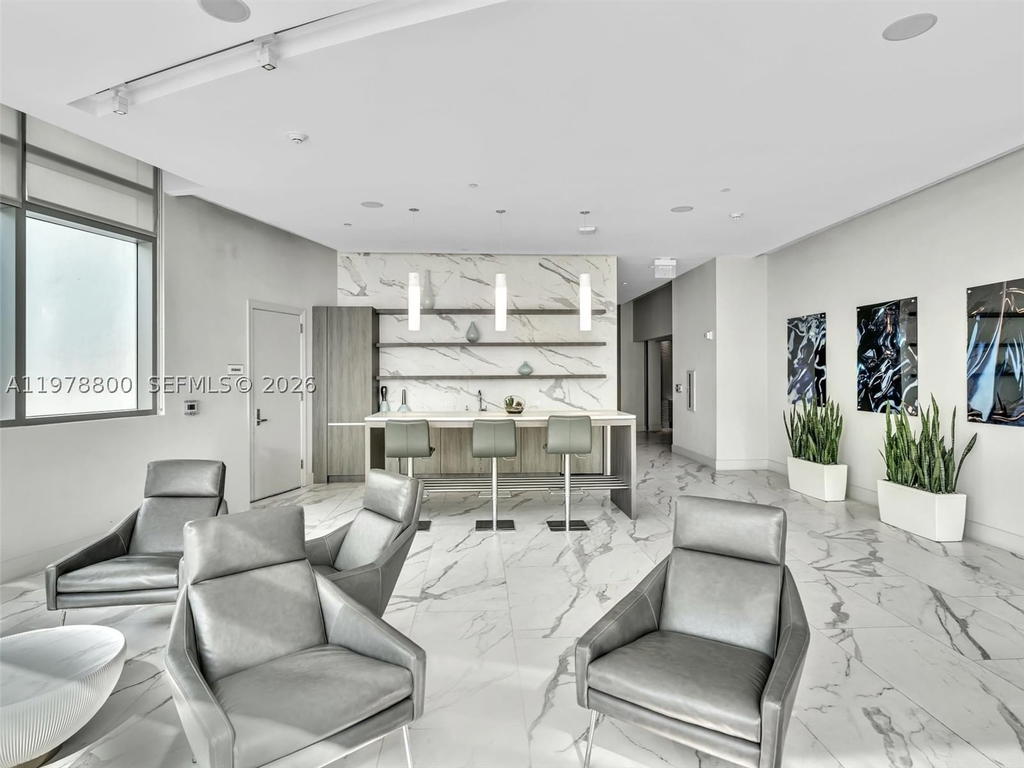 Real estate property located at 3535 Ocean Dr #905, Broward, Diplomat Oceanfront Resid, Hollywood, FL