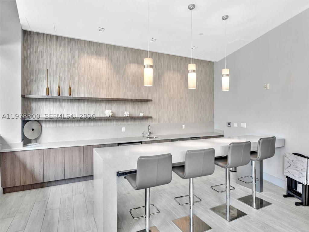 Real estate property located at 3535 Ocean Dr #905, Broward, Diplomat Oceanfront Resid, Hollywood, FL