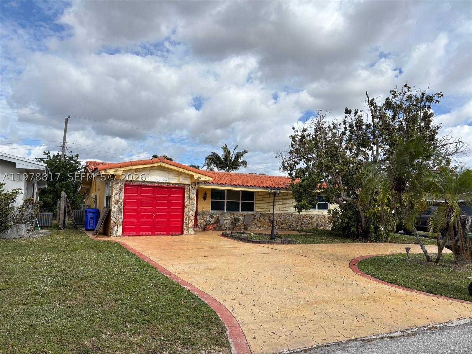 Real estate property located at 8471 16th St, Broward, Boulevard Heights Sec 9, Pembroke Pines, FL