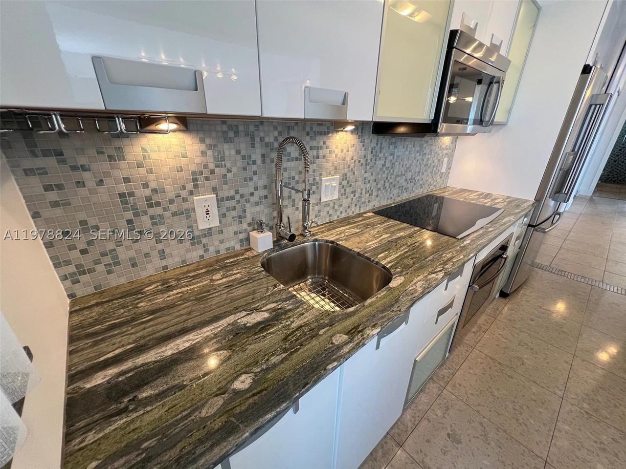 Real estate property located at 1340 Lincoln Rd #705, Miami-dade, Golden House Condo, Miami Beach, FL