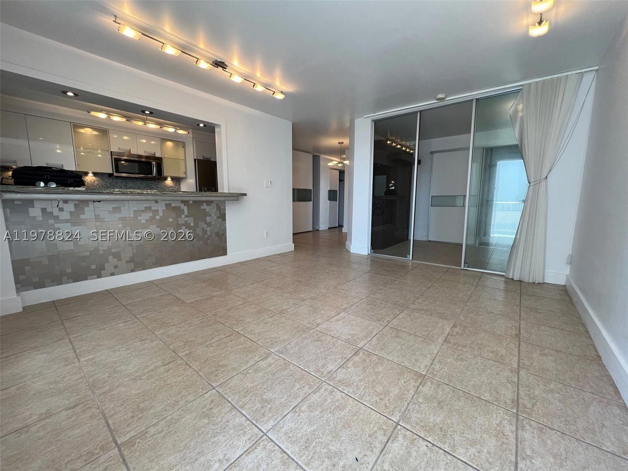 Real estate property located at 1340 Lincoln Rd #705, Miami-dade, Golden House Condo, Miami Beach, FL