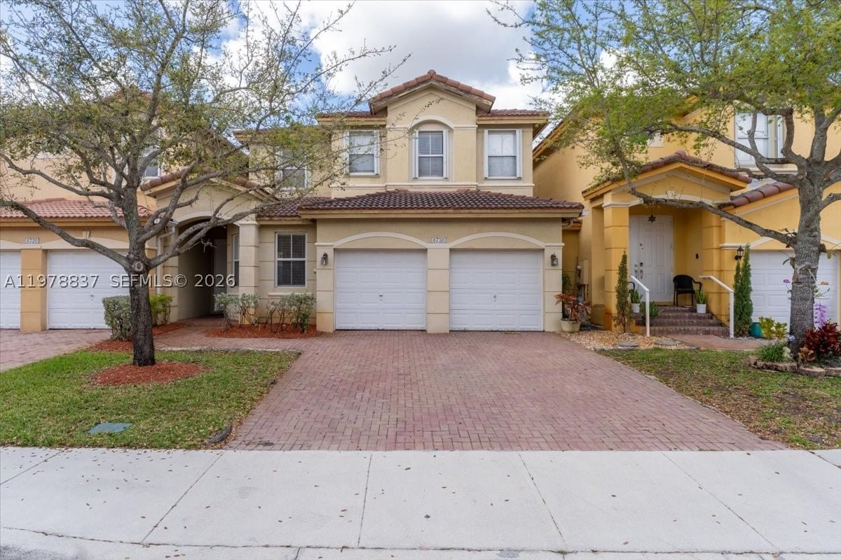 Real estate property located at 8730 110th Ave, Miami-dade, Islands At Doral Townhome, Doral, FL