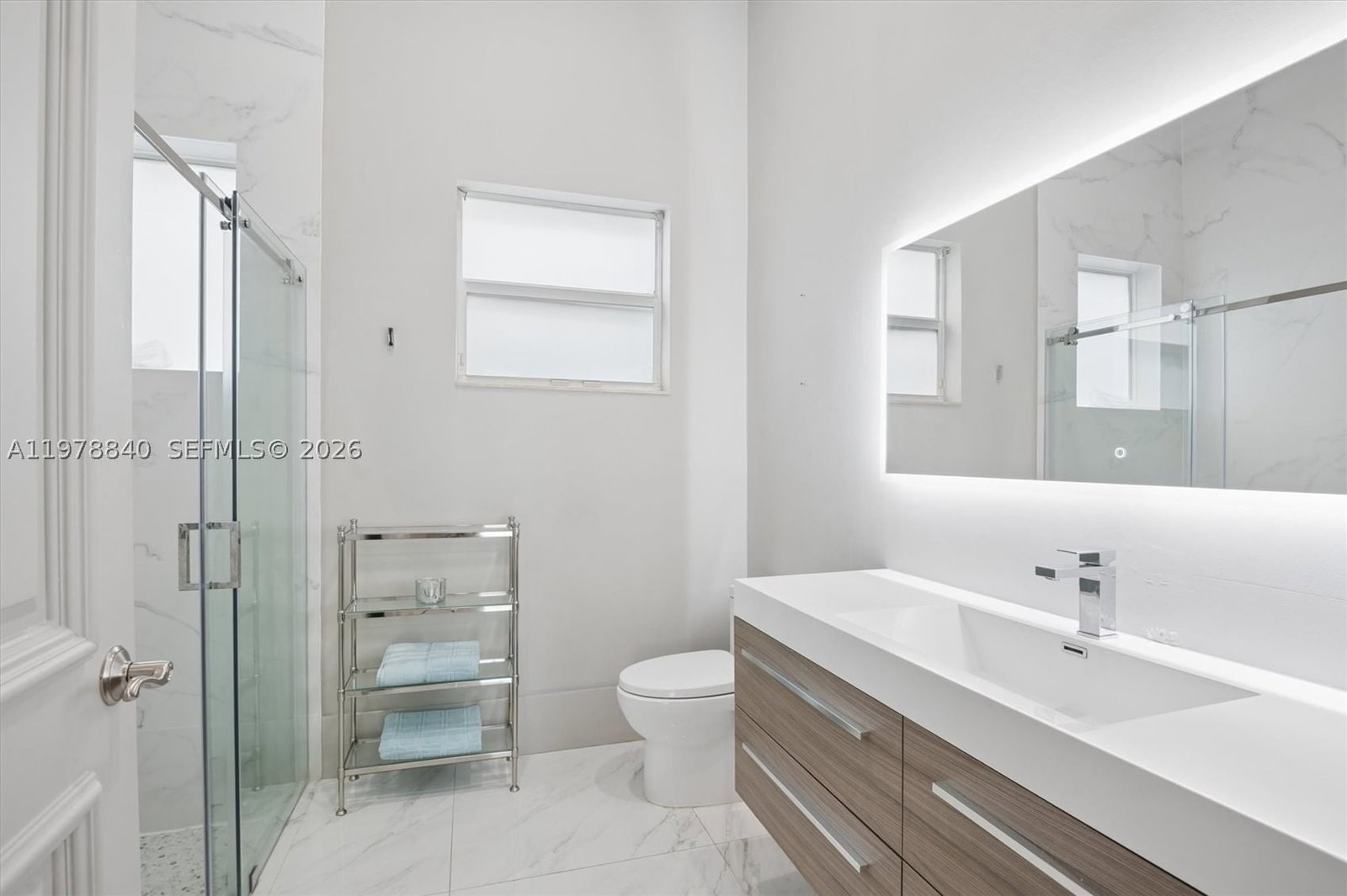 Real estate property located at 12922 Grand Oaks Dr, Broward, Vista Del Lago, Davie, FL