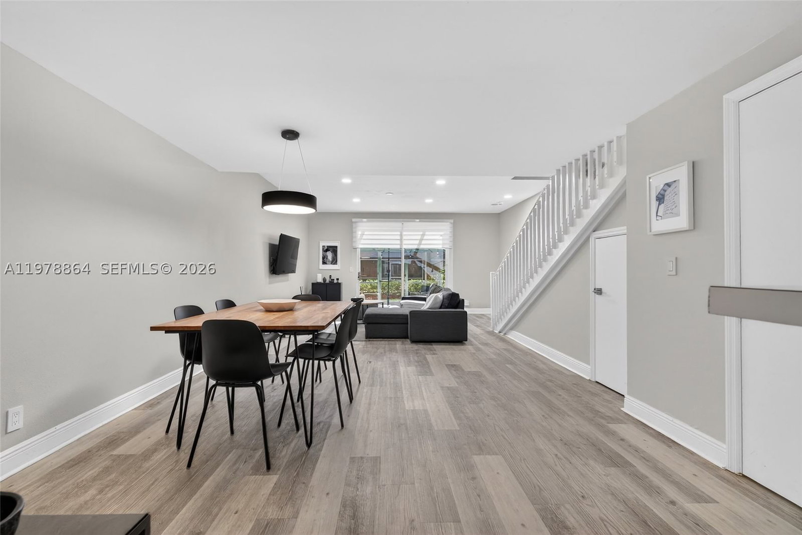 Real estate property located at 1594 Barcelona Way #5-18, Broward, San Sebastian, Weston, FL