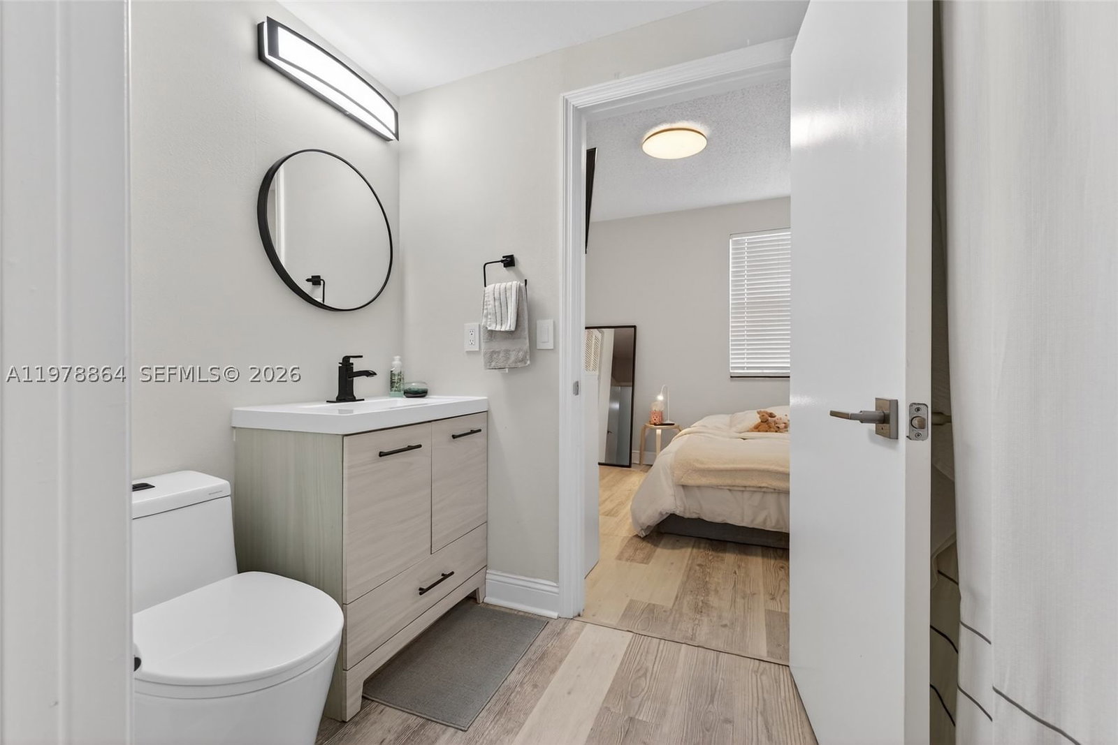 Real estate property located at 1594 Barcelona Way #5-18, Broward, San Sebastian, Weston, FL