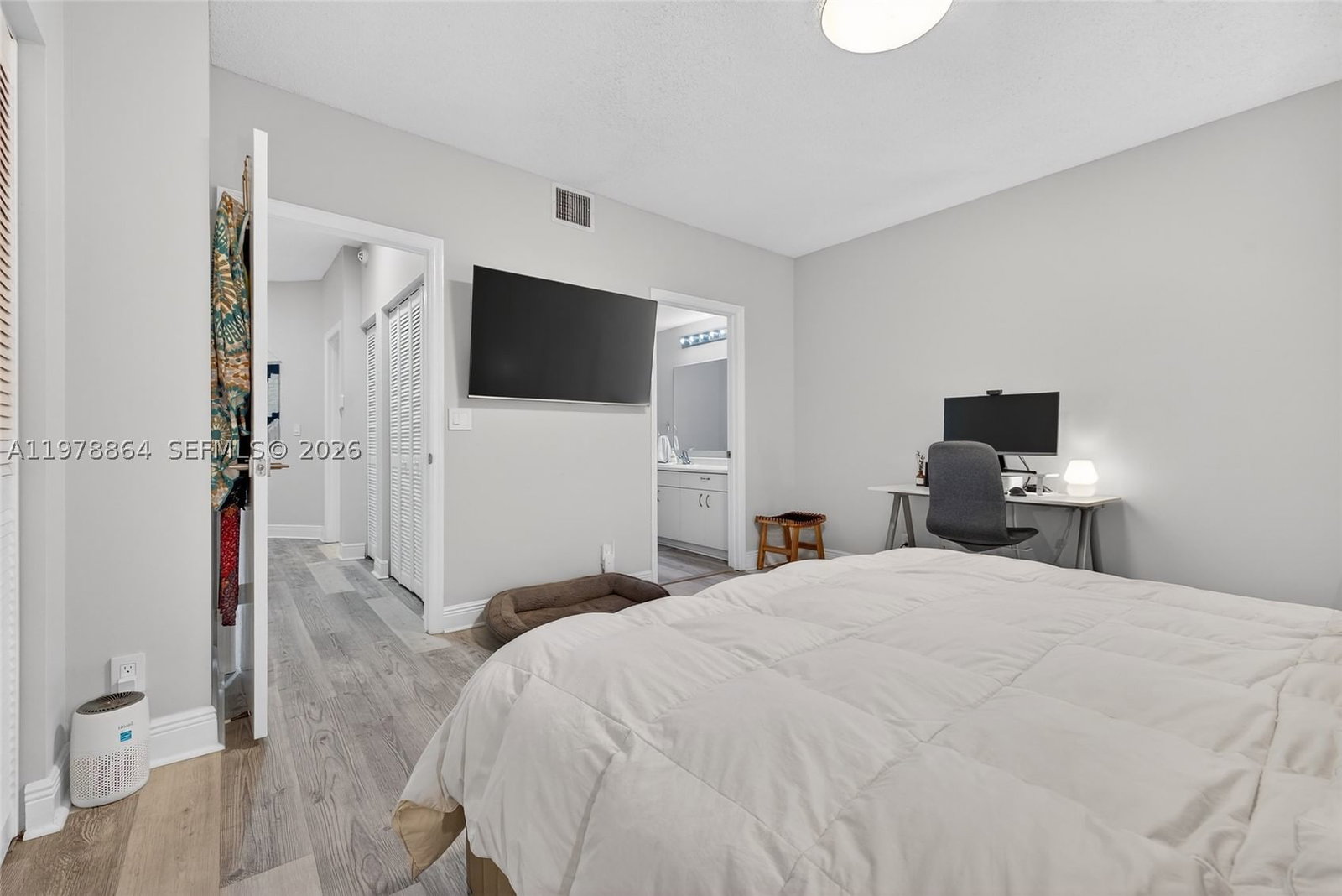 Real estate property located at 1594 Barcelona Way #5-18, Broward, San Sebastian, Weston, FL