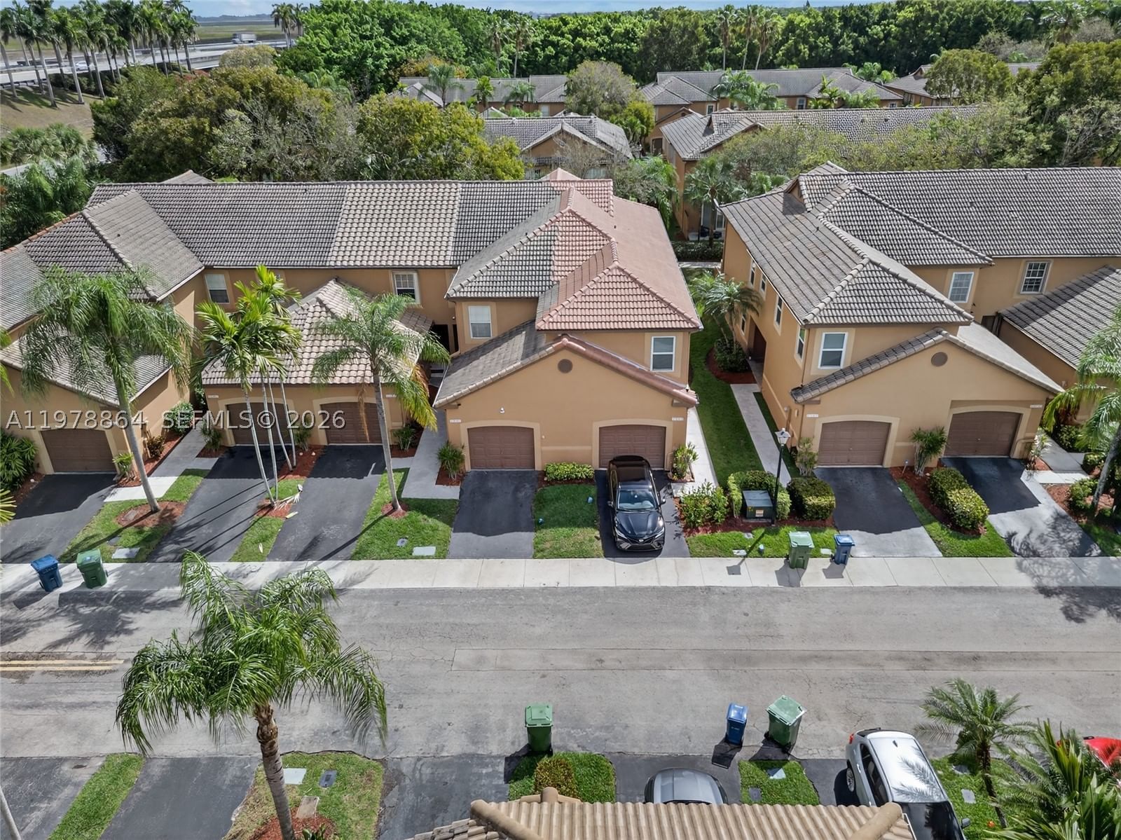 Real estate property located at 1594 Barcelona Way #5-18, Broward, San Sebastian, Weston, FL