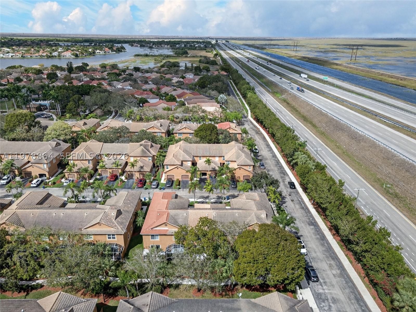 Real estate property located at 1594 Barcelona Way #5-18, Broward, San Sebastian, Weston, FL