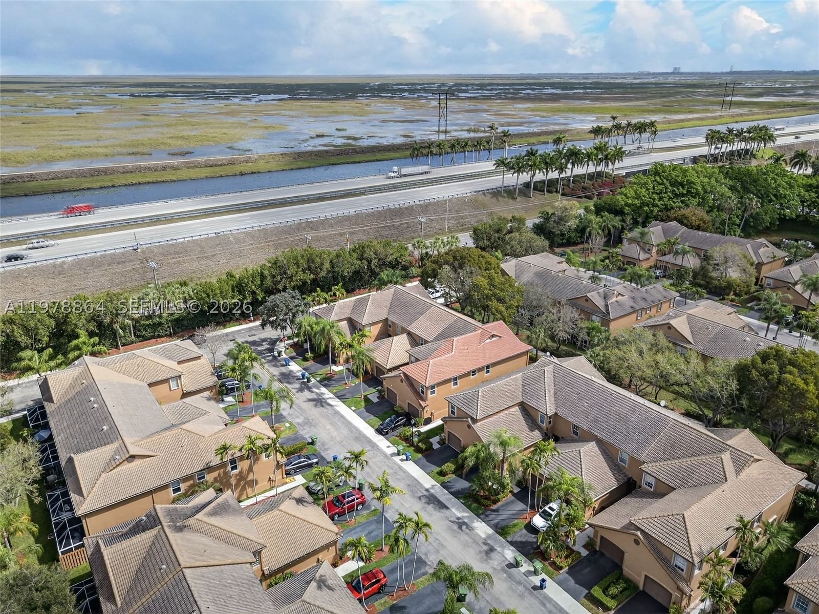 Real estate property located at 1594 Barcelona Way #5-18, Broward, San Sebastian, Weston, FL