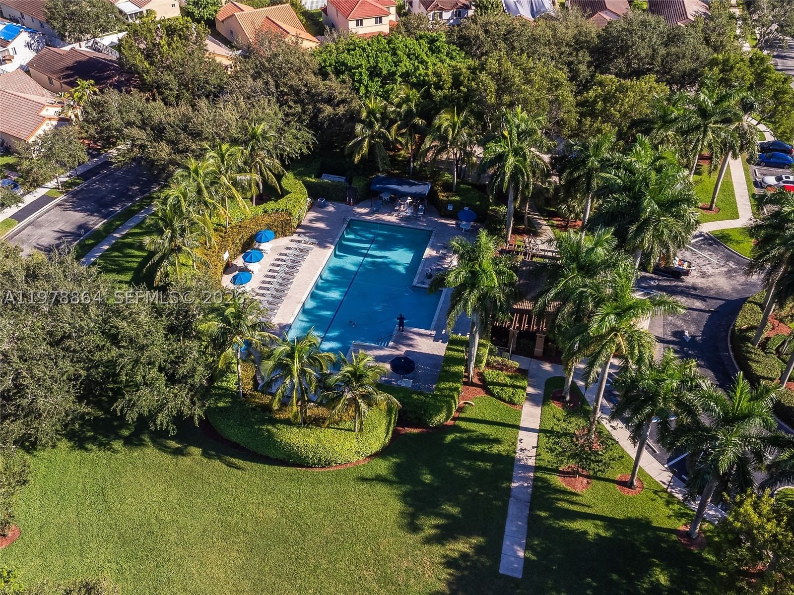 Real estate property located at 1594 Barcelona Way #5-18, Broward, San Sebastian, Weston, FL