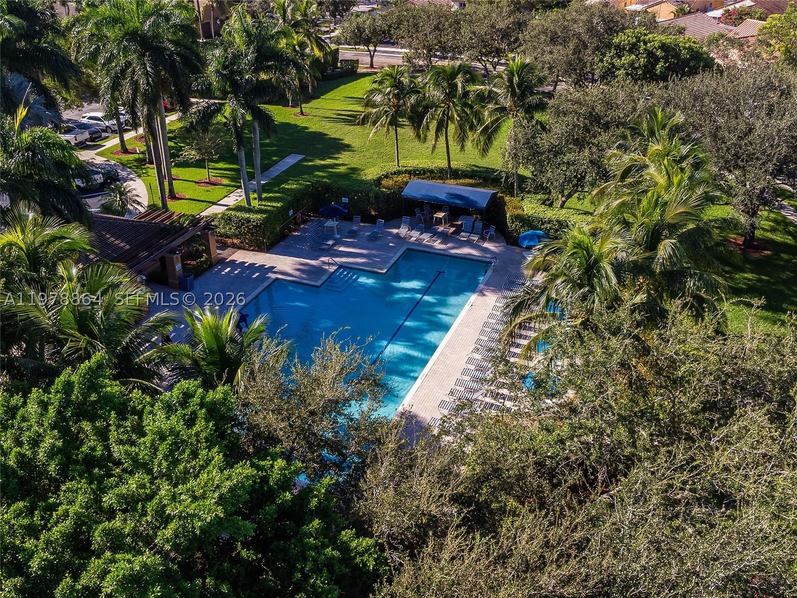 Real estate property located at 1594 Barcelona Way #5-18, Broward, San Sebastian, Weston, FL