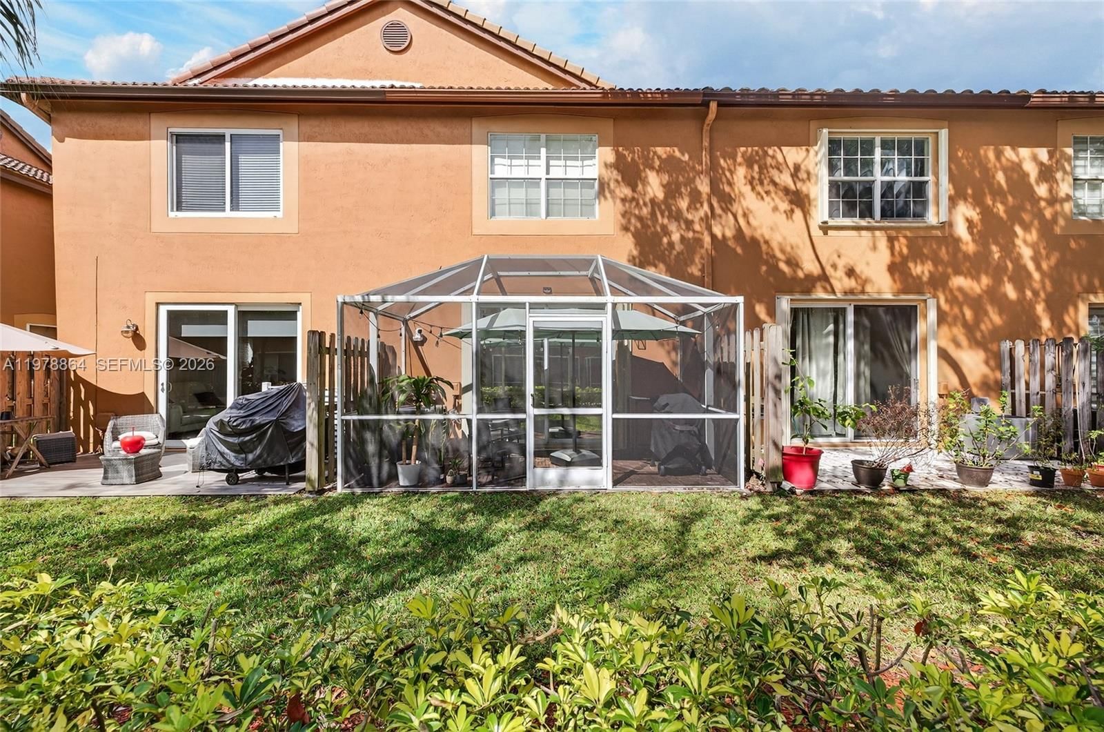 Real estate property located at 1594 Barcelona Way #5-18, Broward, San Sebastian, Weston, FL