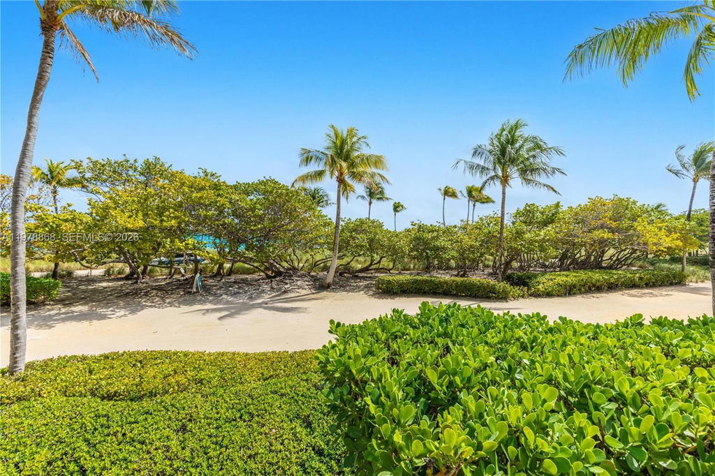 Real estate property located at 10185 Collins Ave #410, Miami-dade, The Plaza Of Bal Harbour, Bal Harbour, FL