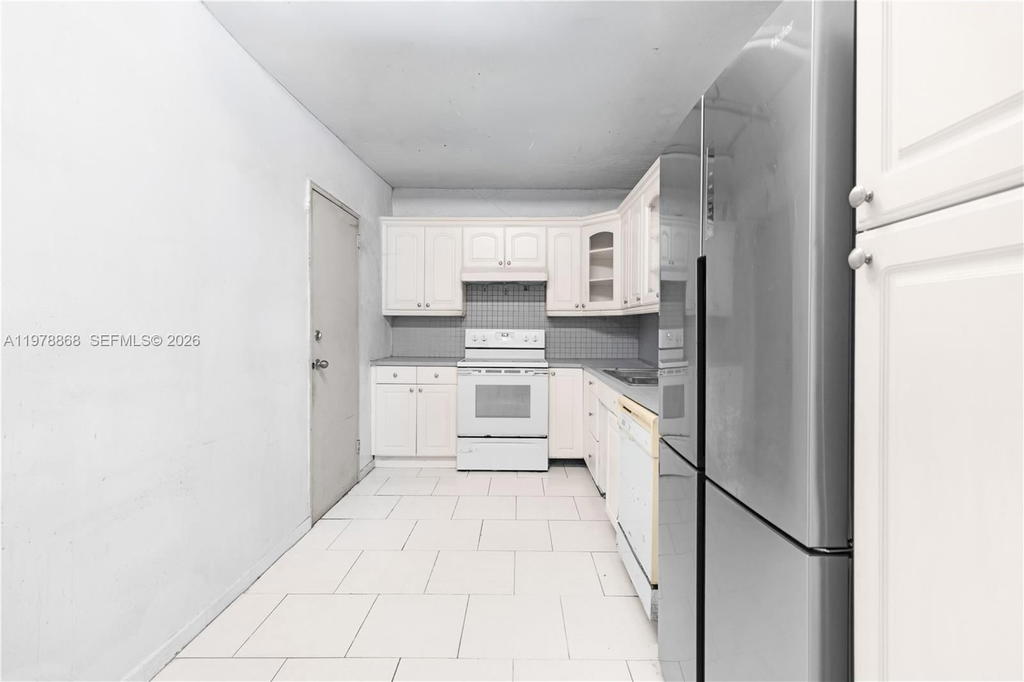 Real estate property located at 10185 Collins Ave #410, Miami-dade, The Plaza Of Bal Harbour, Bal Harbour, FL