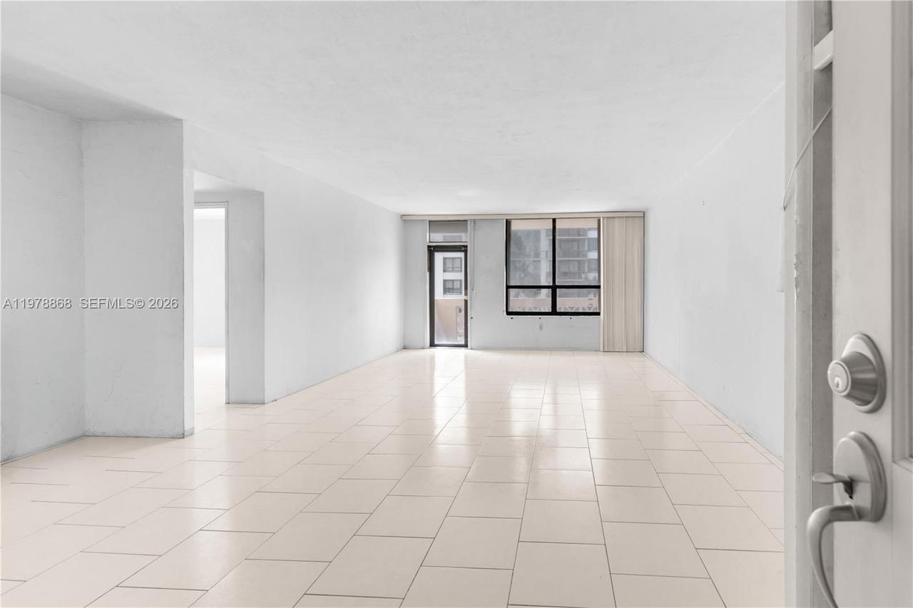 Real estate property located at 10185 Collins Ave #410, Miami-dade, The Plaza Of Bal Harbour, Bal Harbour, FL