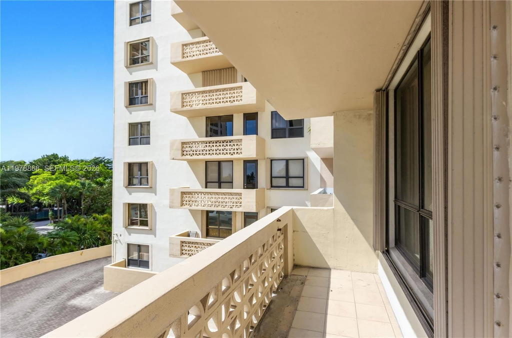 Real estate property located at 10185 Collins Ave #410, Miami-dade, The Plaza Of Bal Harbour, Bal Harbour, FL