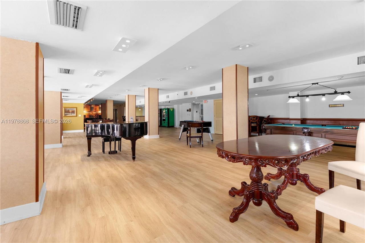 Real estate property located at 10185 Collins Ave #410, Miami-dade, The Plaza Of Bal Harbour, Bal Harbour, FL