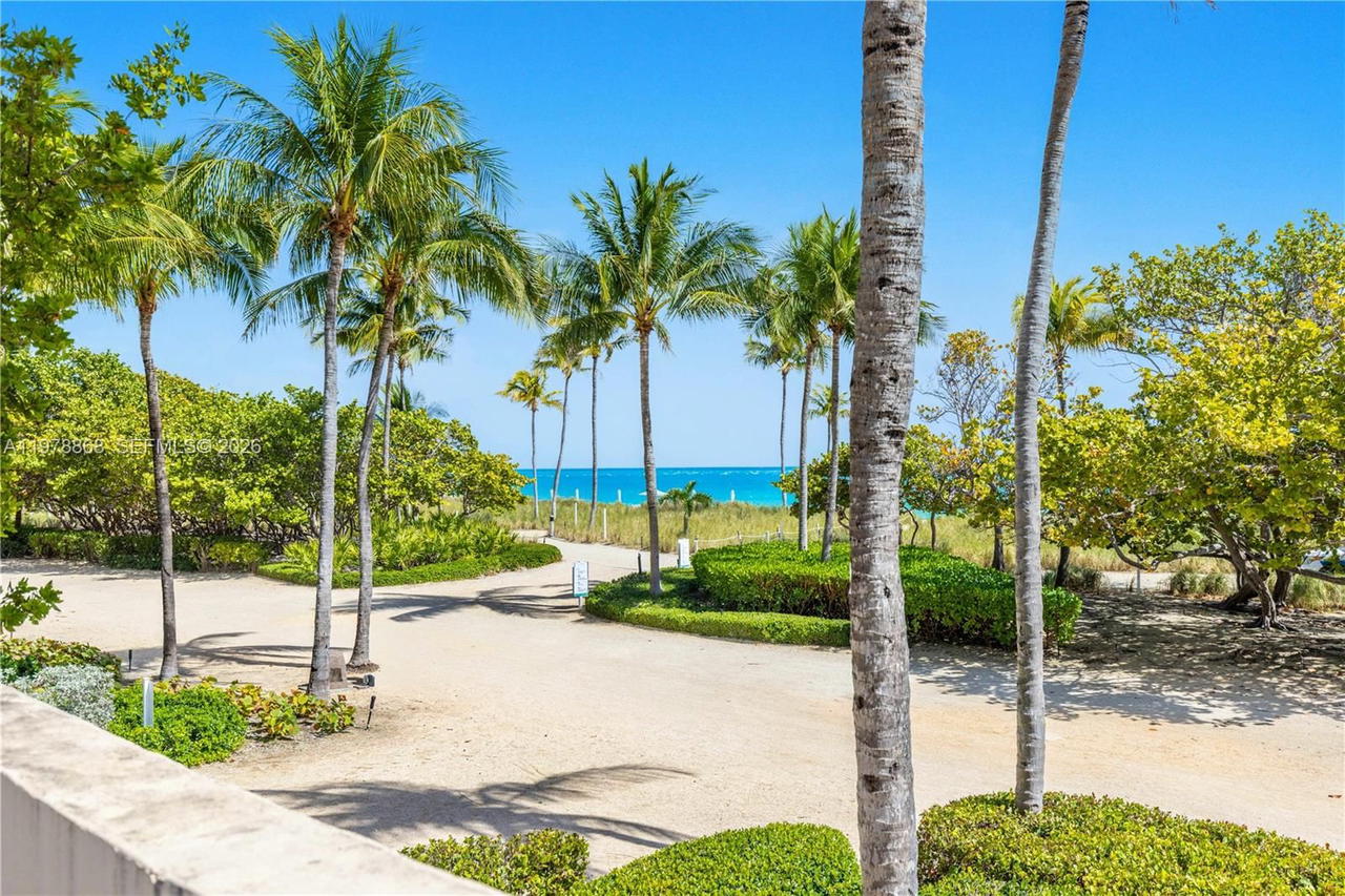 Real estate property located at 10185 Collins Ave #410, Miami-dade, The Plaza Of Bal Harbour, Bal Harbour, FL