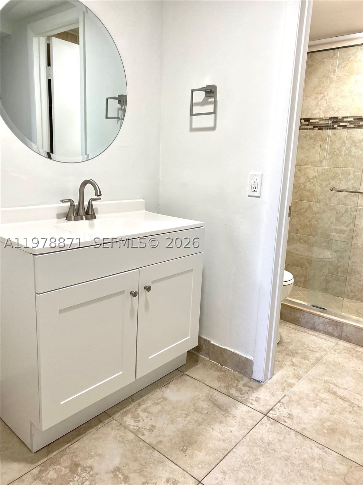 Real estate property located at 10090 80th Ct #1553, Miami-dade, Samari Lake East Condo, Hialeah Gardens, FL