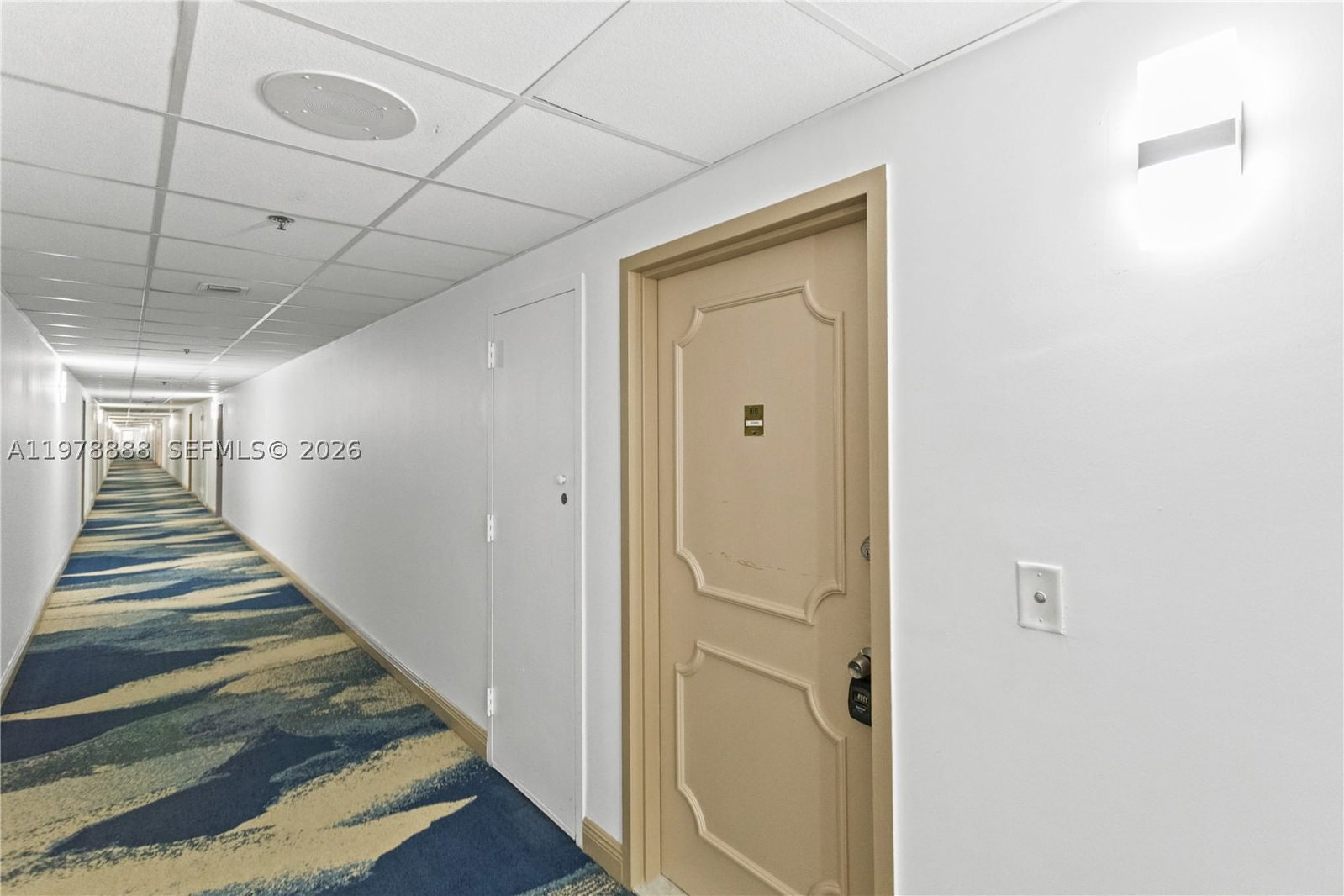Real estate property located at 3850 Washington St #816, Broward, Hillcrest East No 27 Cond, Hollywood, FL