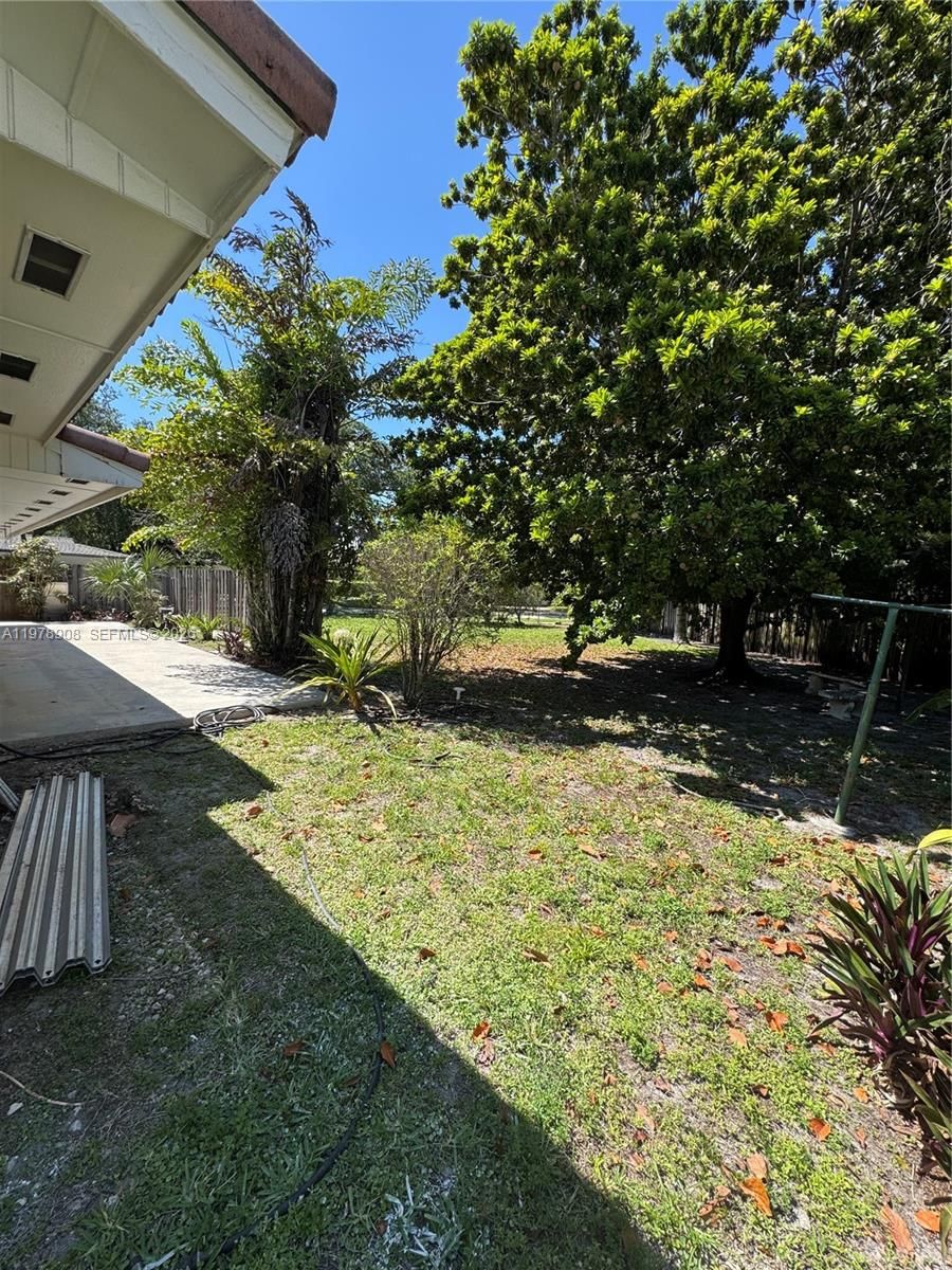 Real estate property located at 14435 Tabebuia Ln, Miami-dade, Miami Lakes Sec 4, Miami Lakes, FL