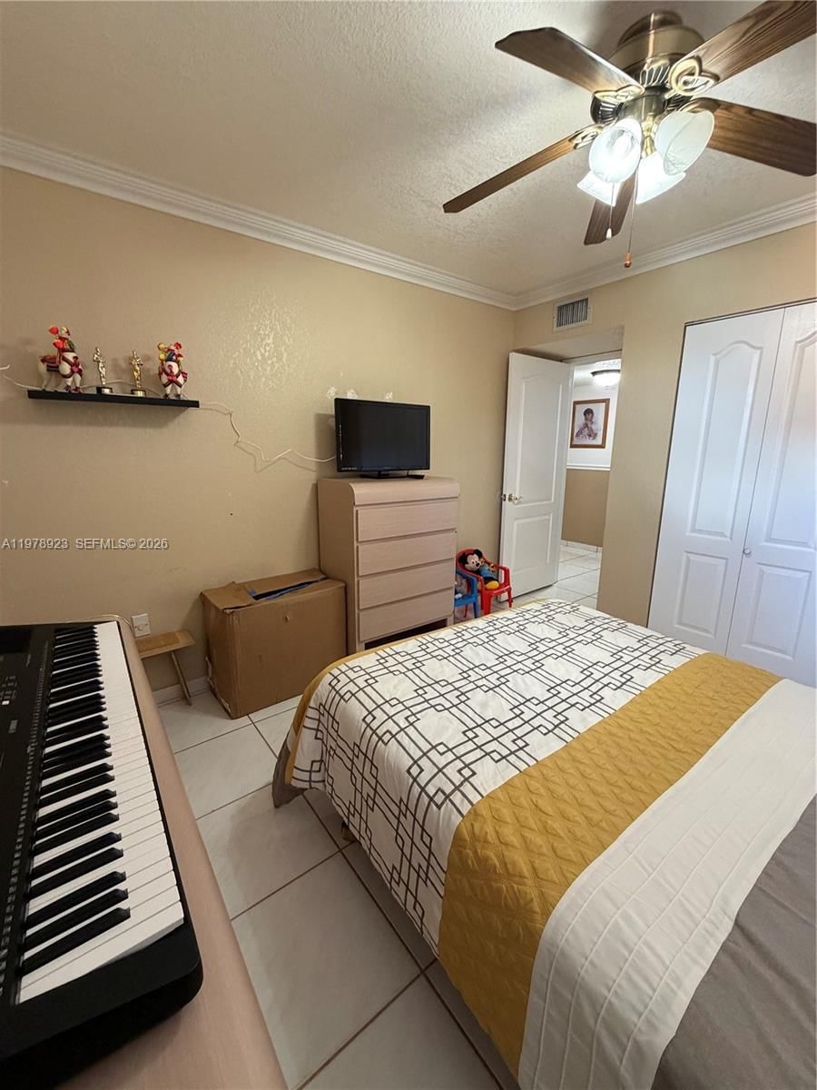 Real estate property located at 1800 54th St #309, Miami-dade, Westland Condo, Hialeah, FL