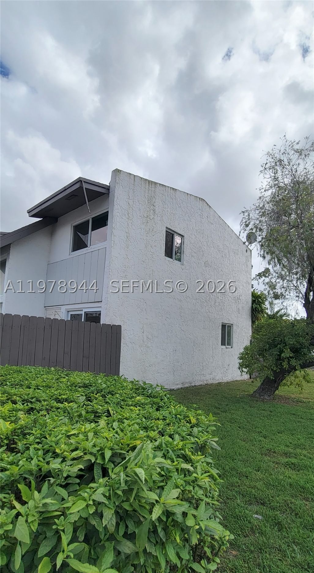 Real estate property located at 11396 65th St, Miami-dade, Snapper Creek Townhouses, Miami, FL