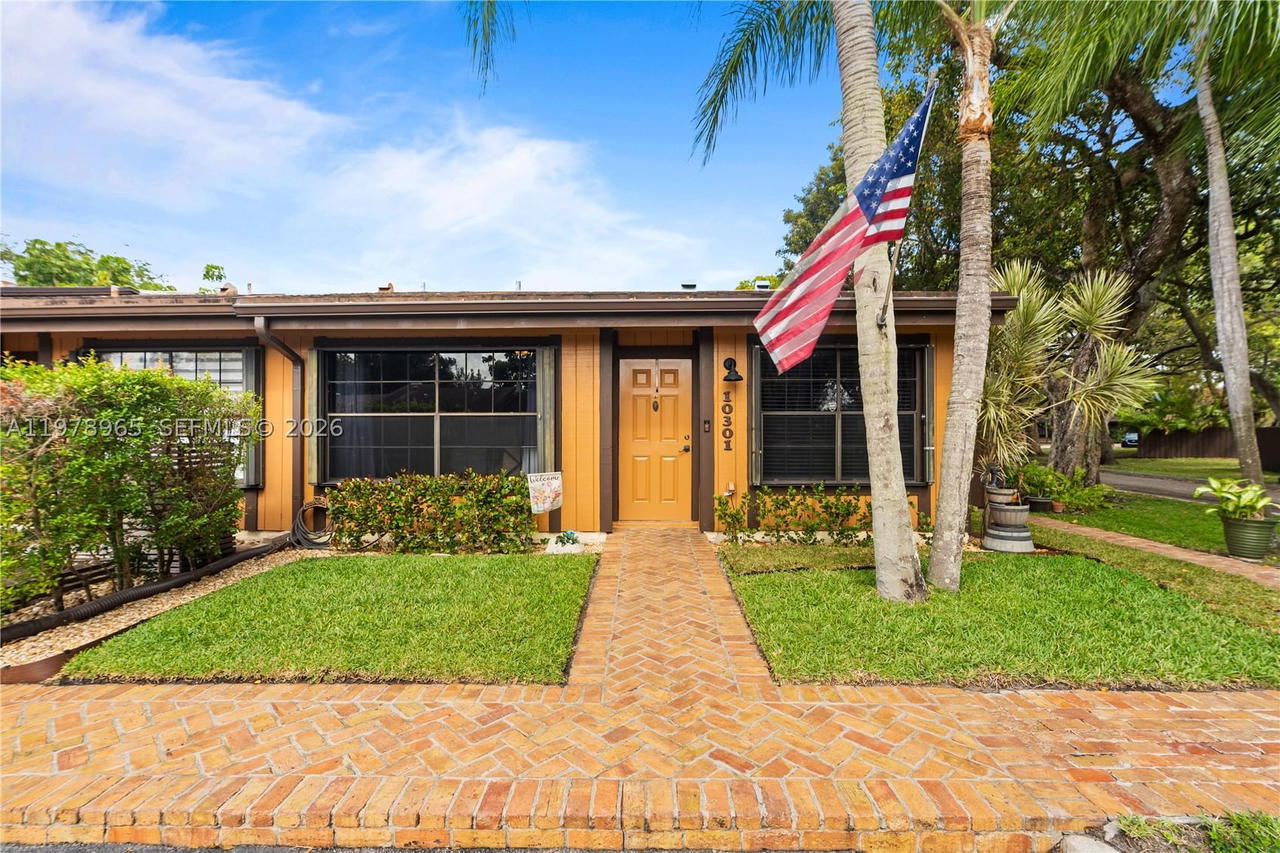 Real estate property located at 10301 Laurel Ct, Broward, Everglades Sugar & Land C, Pembroke Pines, FL