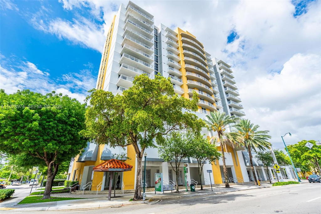 Real estate property located at 900 8th St #1603, Miami-dade, Brickell Vista Condo, Miami, FL