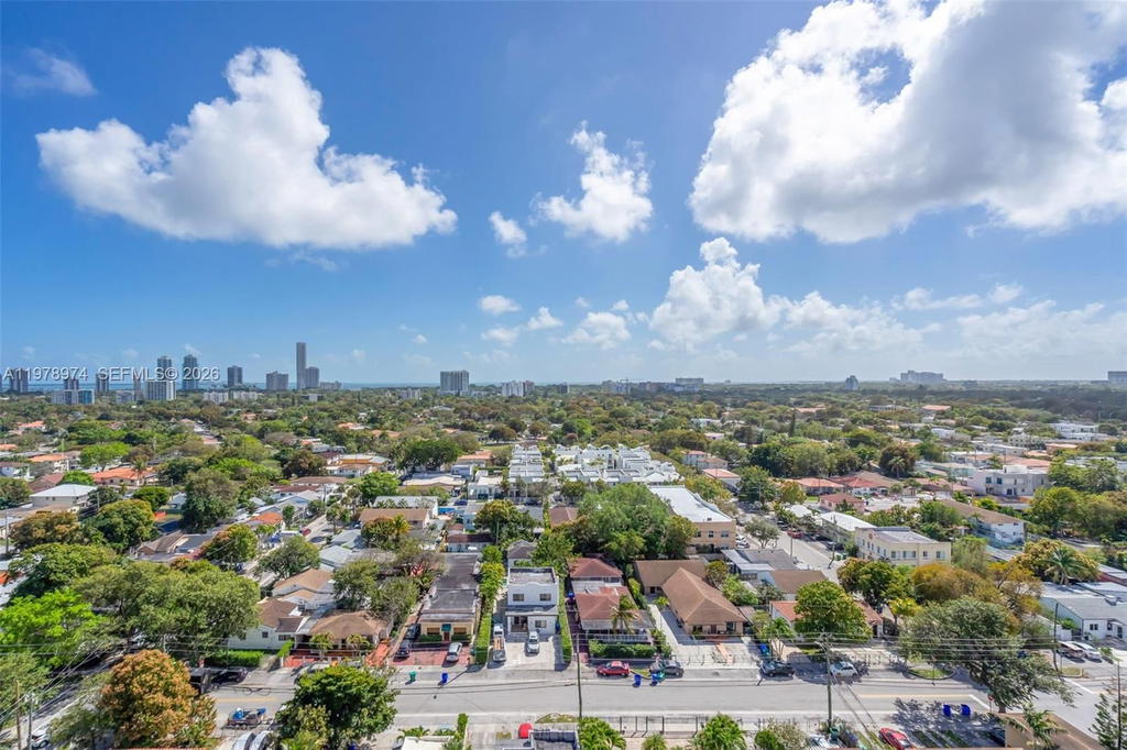 Real estate property located at 900 8th St #1603, Miami-dade, Brickell Vista Condo, Miami, FL