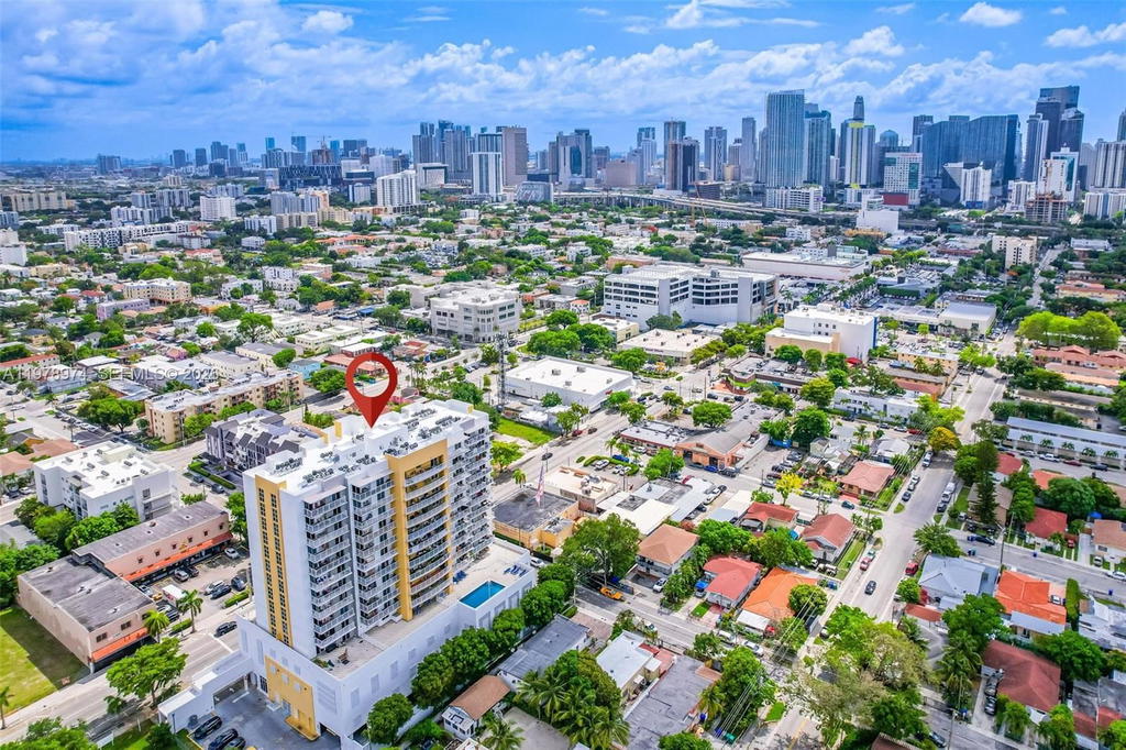 Real estate property located at 900 8th St #1603, Miami-dade, Brickell Vista Condo, Miami, FL