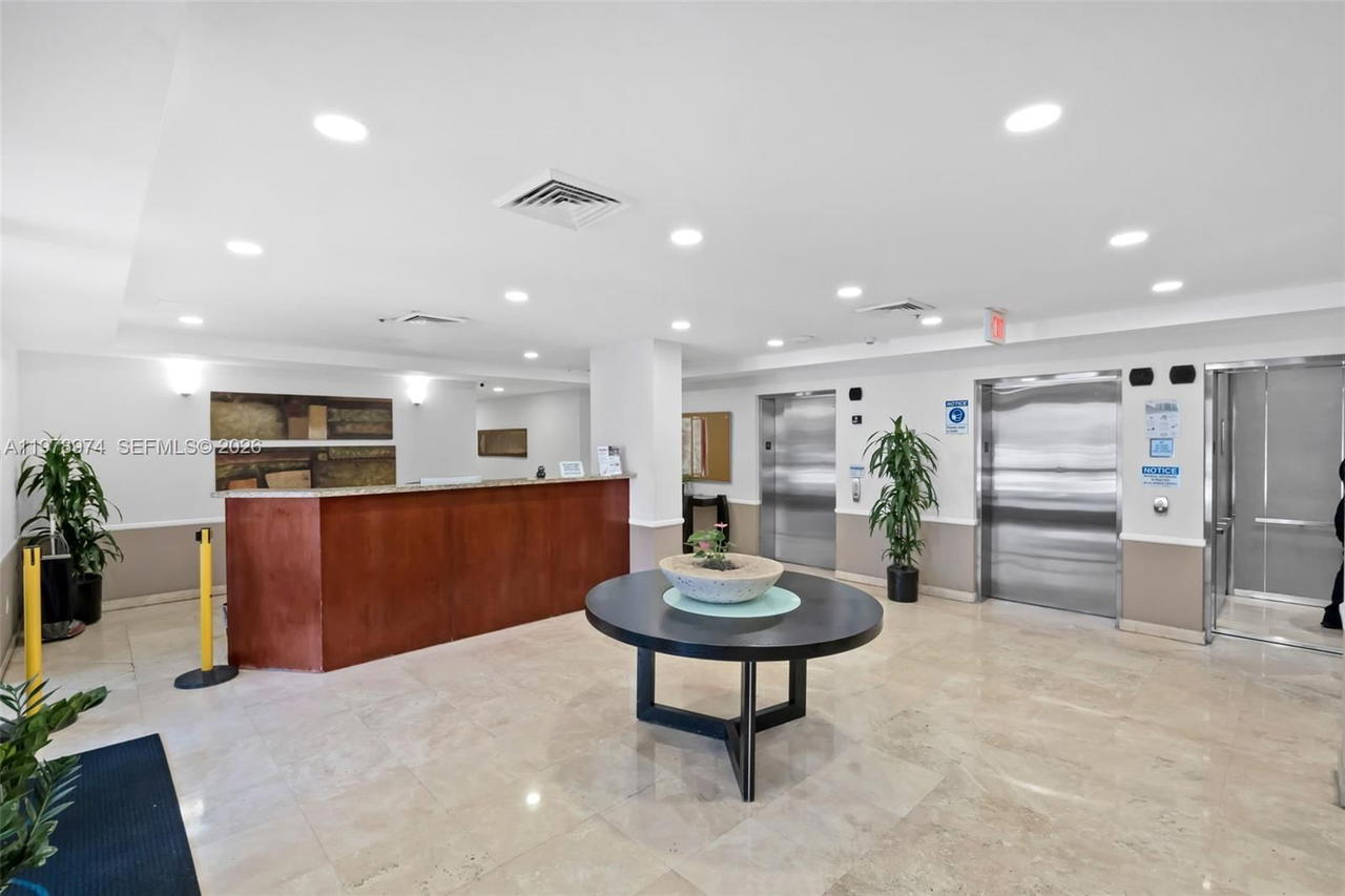 Real estate property located at 900 8th St #1603, Miami-dade, Brickell Vista Condo, Miami, FL