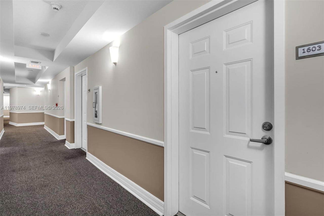 Real estate property located at 900 8th St #1603, Miami-dade, Brickell Vista Condo, Miami, FL