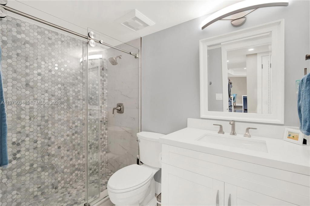 Real estate property located at 9066 112th Ct, Miami-dade, Gladewind Heights, Miami, FL