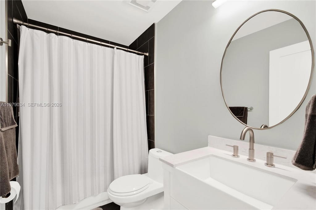 Real estate property located at 9066 112th Ct, Miami-dade, Gladewind Heights, Miami, FL