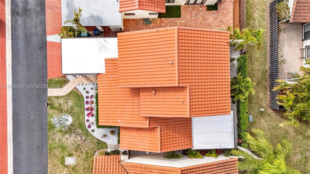 Real estate property located at 9066 112th Ct, Miami-dade, Gladewind Heights, Miami, FL