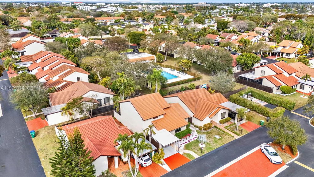 Real estate property located at 9066 112th Ct, Miami-dade, Gladewind Heights, Miami, FL