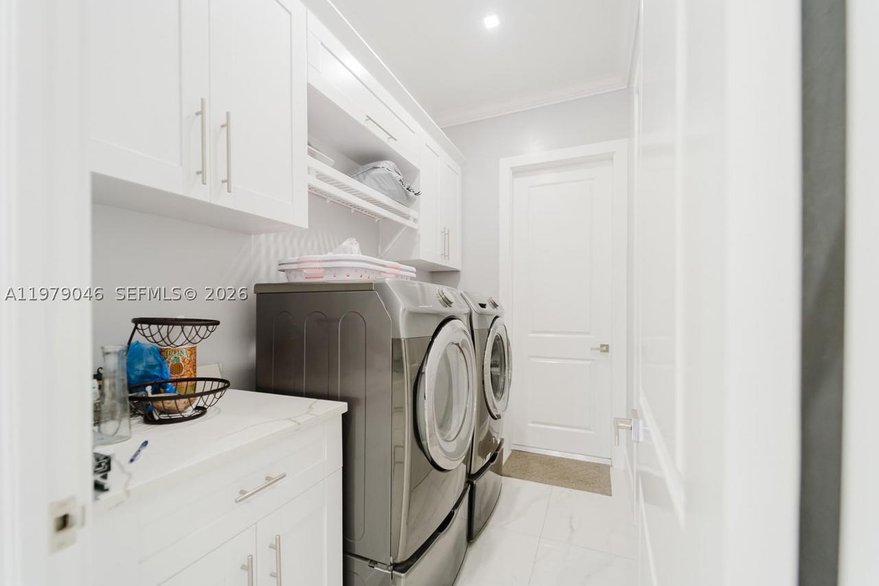 Real estate property located at 398 35th Ave NW, Collier, Golden Gate Est Unit 37, Naples, FL