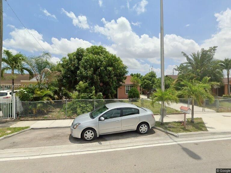 Real estate property located at 740 4th Pl, Miami-dade, Essex Village-third Addit, Hialeah, FL
