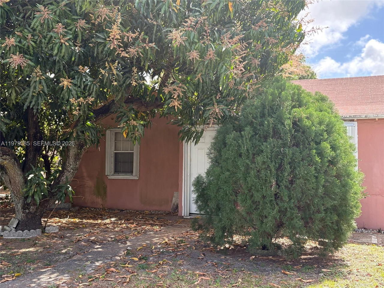 Real estate property located at 740 4th Pl, Miami-dade, Essex Village-third Addit, Hialeah, FL