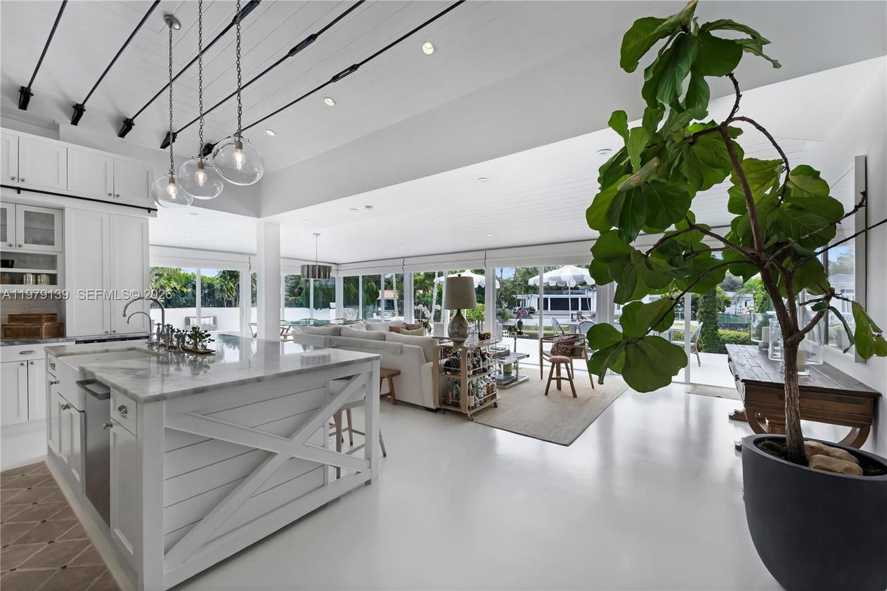 Real estate property located at 536 Jeronimo Dr, Miami-dade, Coral Gables Riviera Sec, Coral Gables, FL
