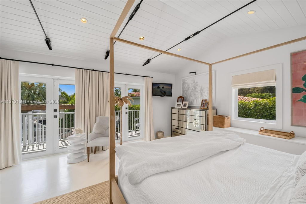 Real estate property located at 536 Jeronimo Dr, Miami-dade, Coral Gables Riviera Sec, Coral Gables, FL