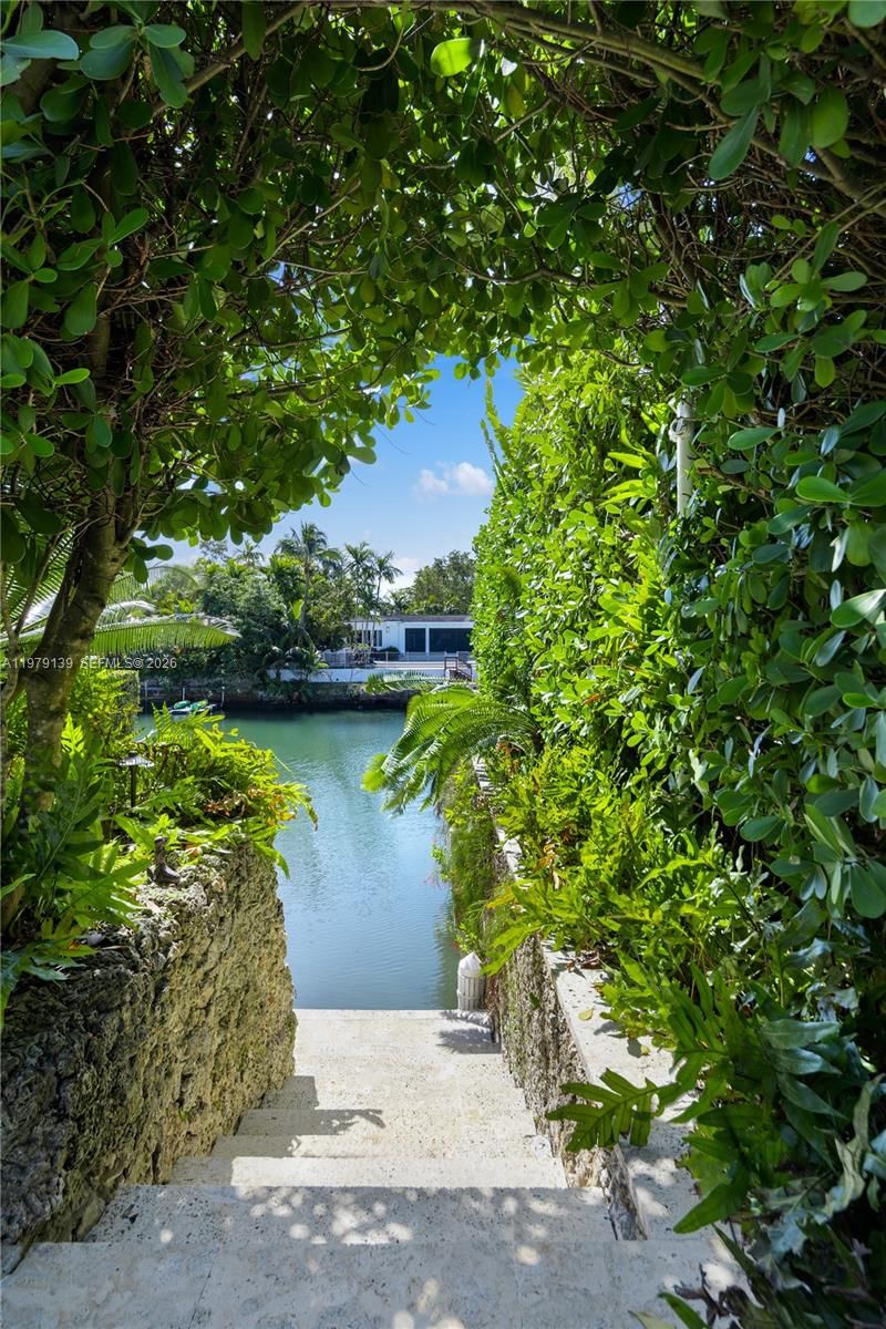 Real estate property located at 536 Jeronimo Dr, Miami-dade, Coral Gables Riviera Sec, Coral Gables, FL