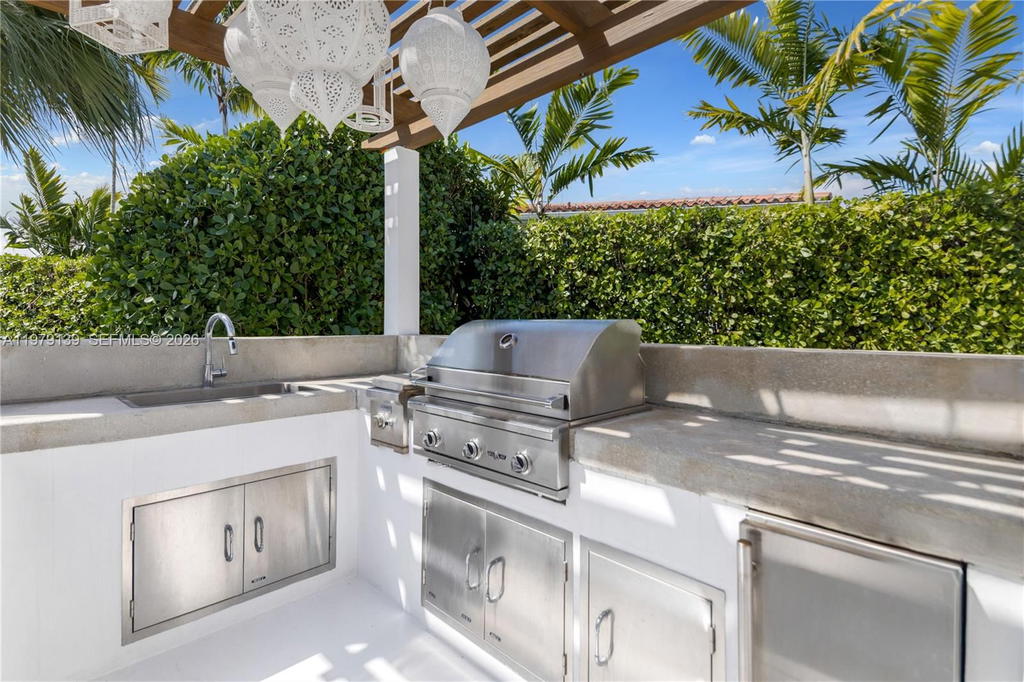 Real estate property located at 536 Jeronimo Dr, Miami-dade, Coral Gables Riviera Sec, Coral Gables, FL