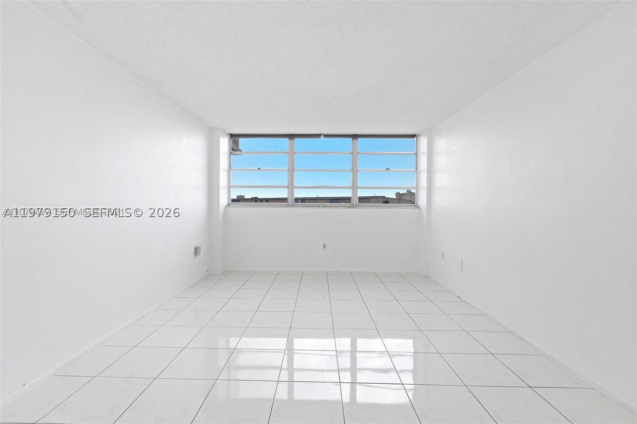 Real estate property located at 13155 Ixora Ct #406, Miami-dade, Keystone Harbor Club Cond, North Miami, FL