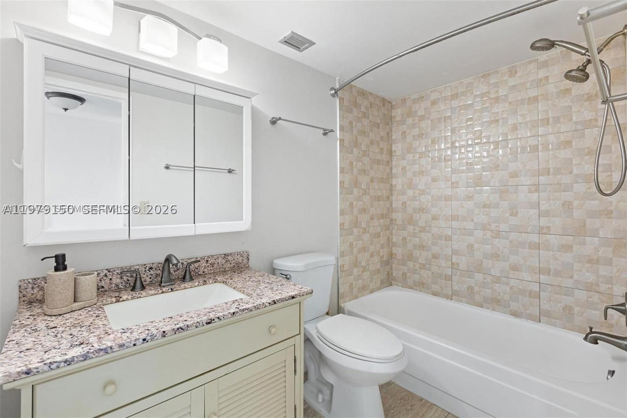 Real estate property located at 13155 Ixora Ct #406, Miami-dade, Keystone Harbor Club Cond, North Miami, FL