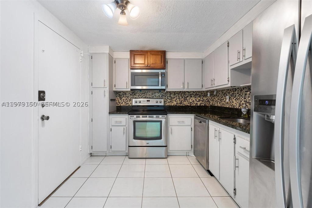 Real estate property located at 13155 Ixora Ct #406, Miami-dade, Keystone Harbor Club Cond, North Miami, FL
